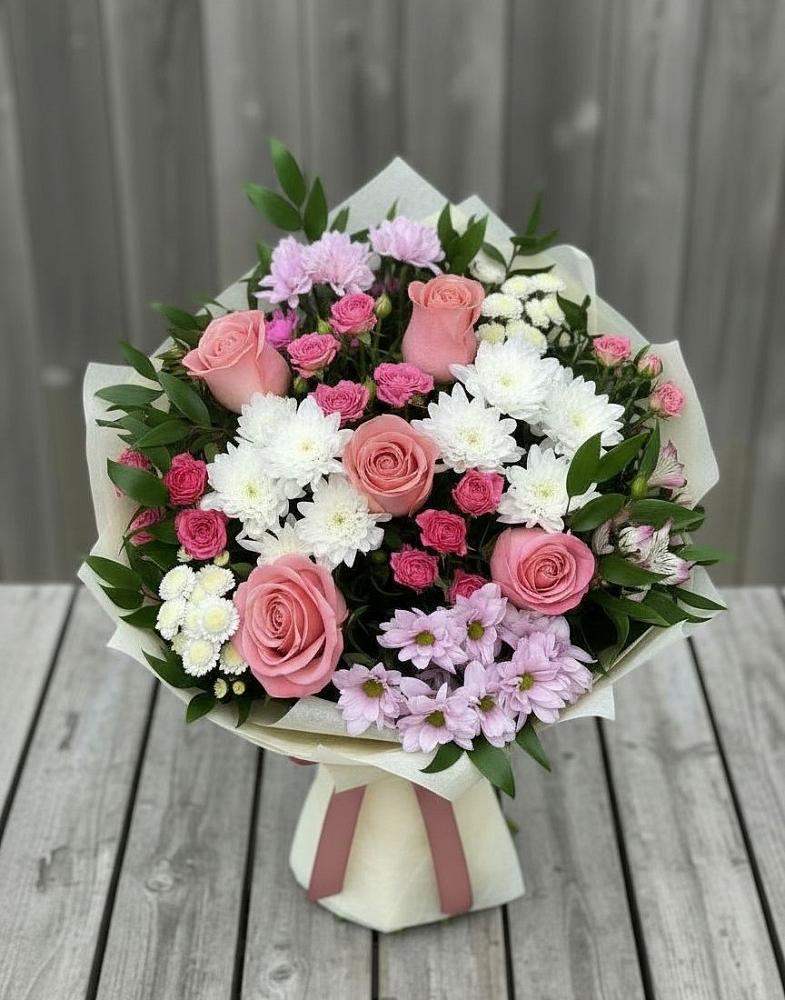 Букет цветов из: Альстромерии, Гвоздики, Розы и Хризантемы в Константиновской Ставропольского края
