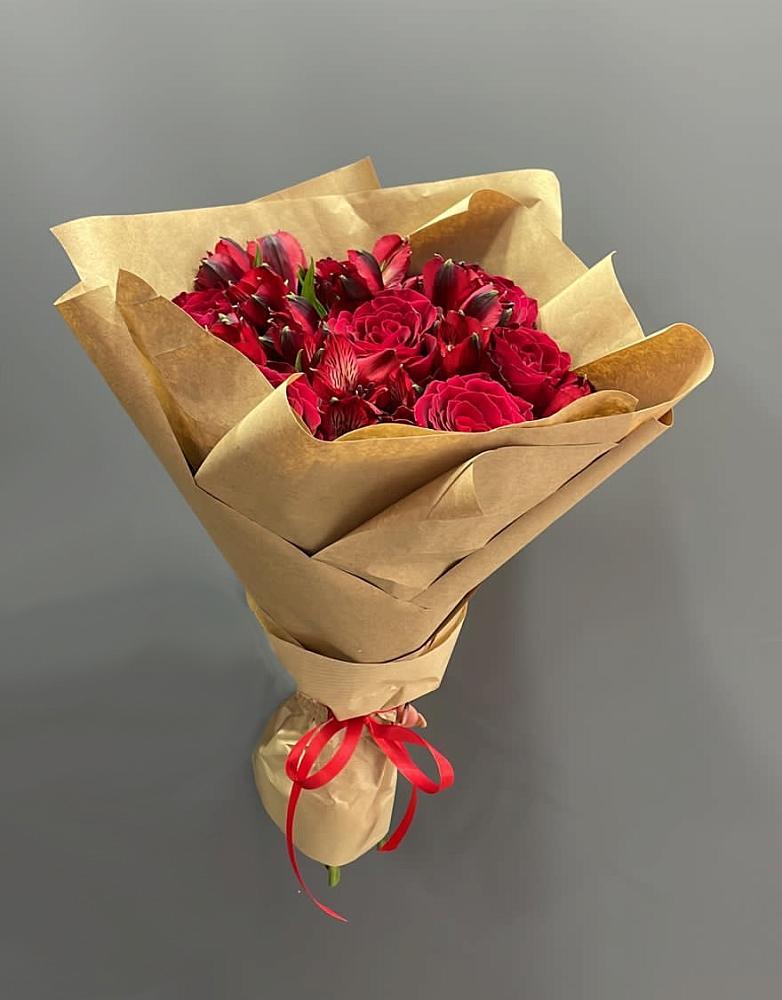 Букет цветов из: Альстромерии и Розы в Константиновской Ставропольского края