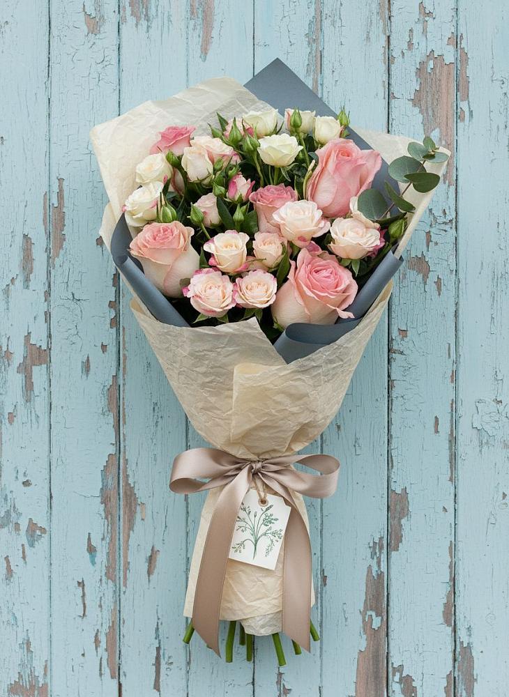 Букет цветов из: Розы в Константиновской Ставропольского края