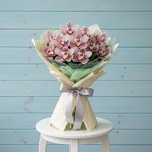 Букет цветов из:  Орхидеи и Розы в Константиновской Ставропольского края