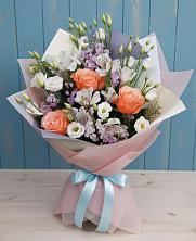 Букет цветов из:  Лизиантусы, Розы, Альстромерии и Гипсофила в Константиновской Ставропольского края