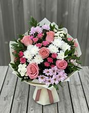 Букет цветов из:  Альстромерии, Гвоздики, Розы и Хризантемы в Константиновской Ставропольского края