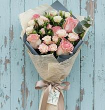 Букет цветов из:  Розы в Константиновской Ставропольского края
