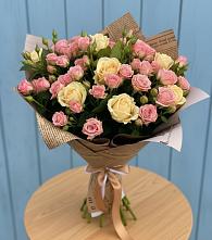 Букет цветов из:  Розы в Константиновской Ставропольского края