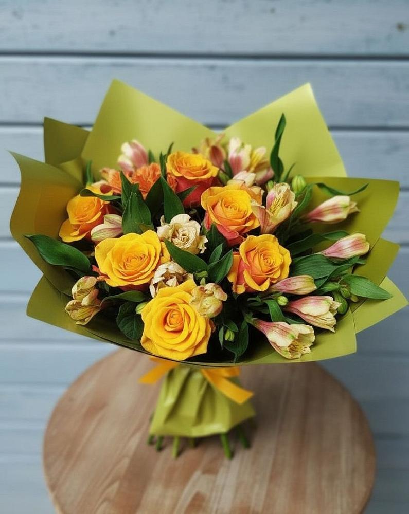 Букет цветов из: Альстромерии и Розы в Константиновской Ставропольского края