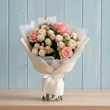 Букет цветов из:  Розы в Константиновской Ставропольского края