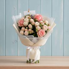 Букет цветов из:  Розы в Константиновской Ставропольского края