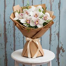Букет цветов из:  Орхидеи и Розы в Константиновской Ставропольского края